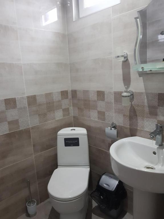 Koupelna v ubytování Guest House Khergiani