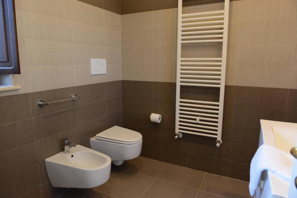 A bathroom at Domus Antiqua Residence