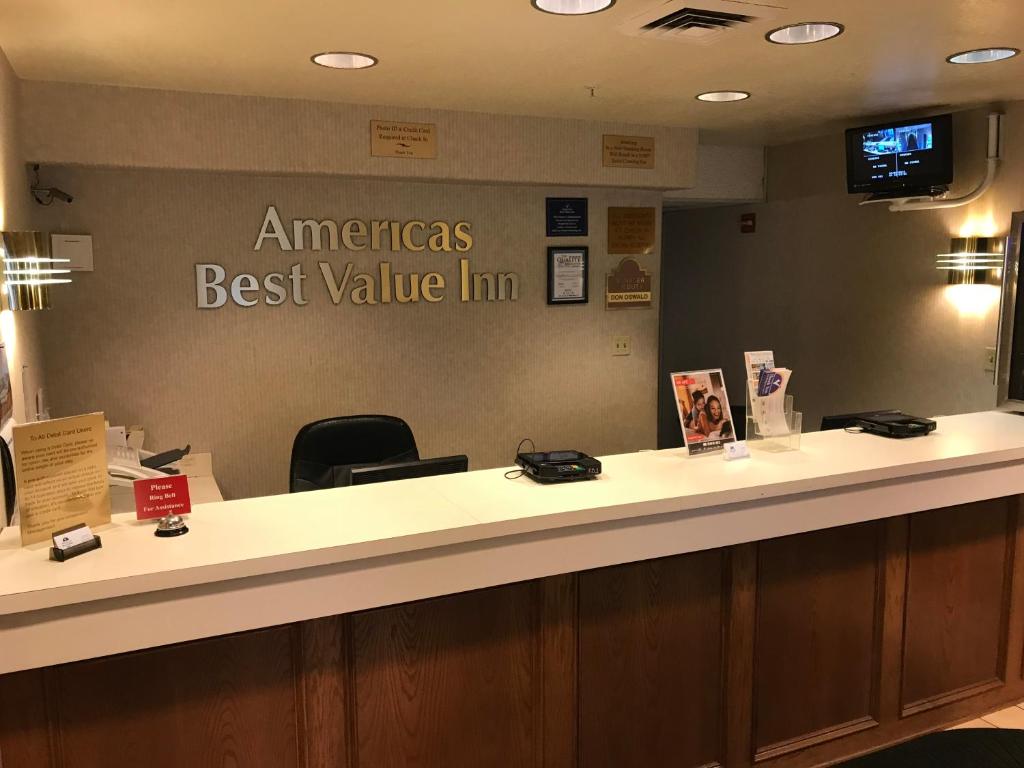 Certifikát, hodnocení, plakát nebo jiný dokument vystavený v ubytování Americas Best Value Inn Cedar City