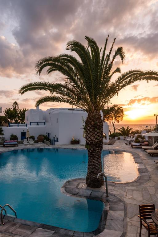 Bazén v ubytovaní Poseidon Hotel Suites alebo v jeho blízkosti