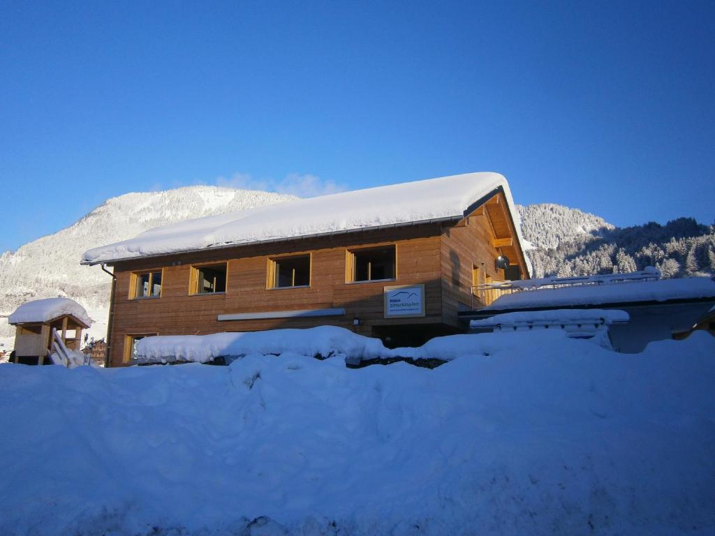 Nespecifikovaný výhled na hory nebo výhled na hory při pohledu z apartmánu
