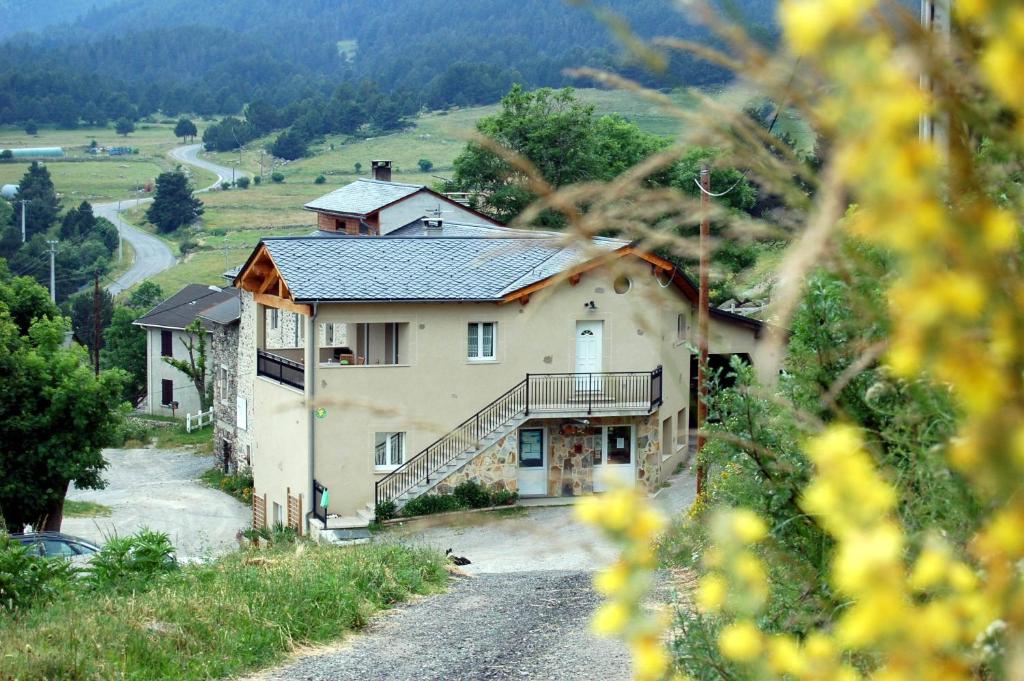 O edifício onde o alojamento de turismo rural está situado