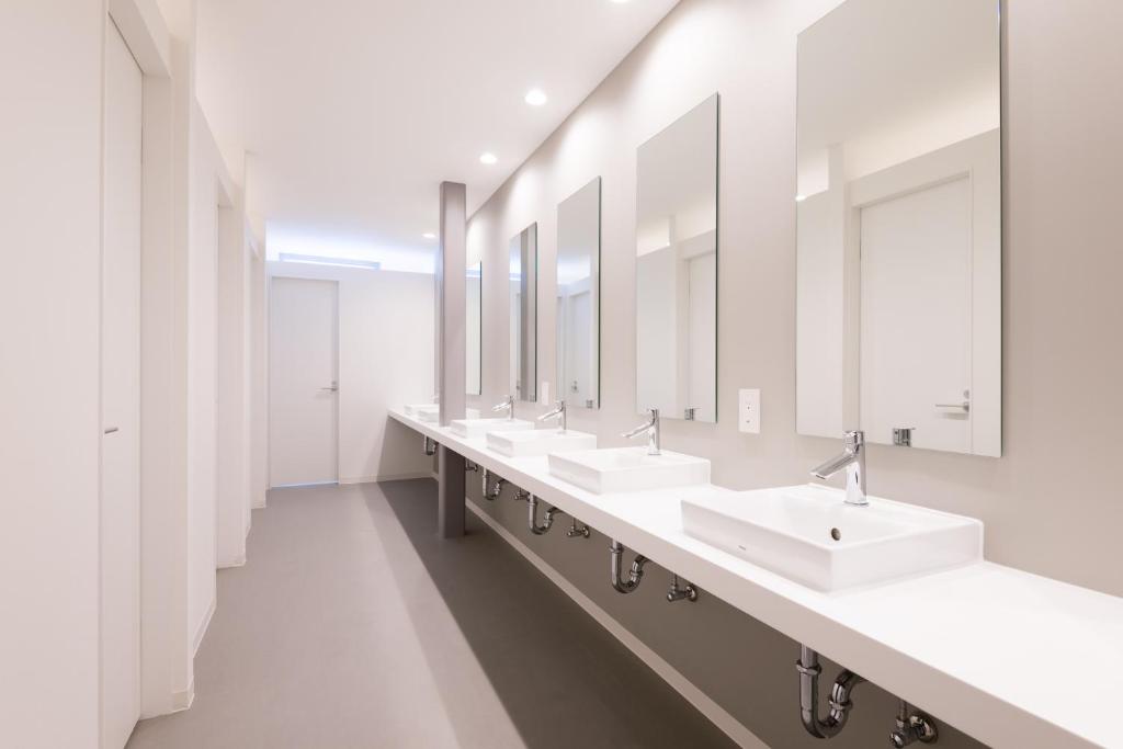 Koupelna v ubytování BON Hostel