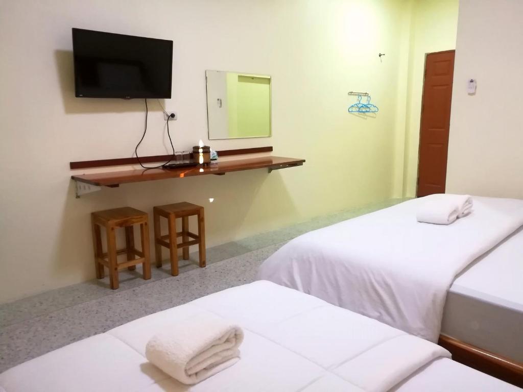 Khong Chiam 2 Hotel - Standard-Dreibettzimmer