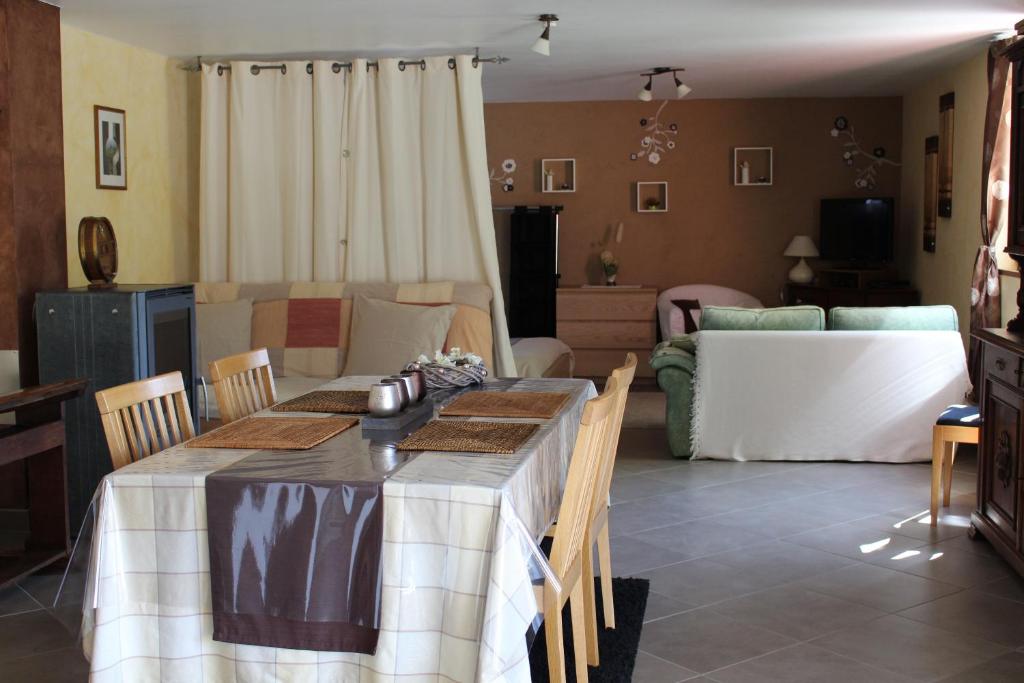 Posezení v ubytování Gîte au centre de l'alsace