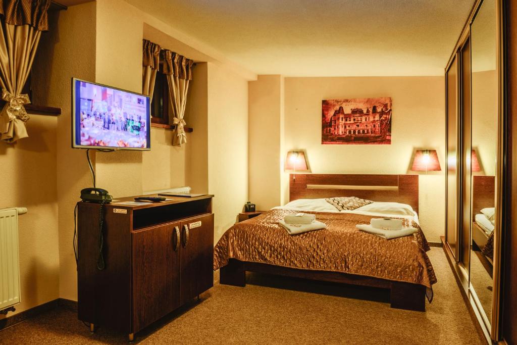 
Triple Room with Shower
