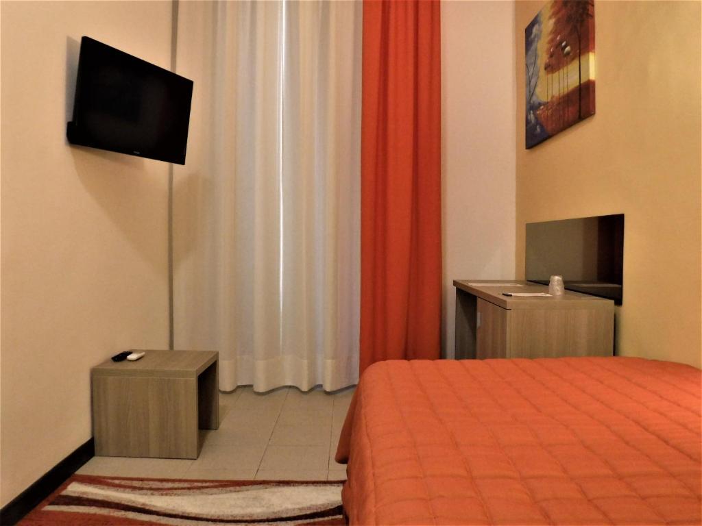 Hotel Etnea Royal Suites - Resim 38