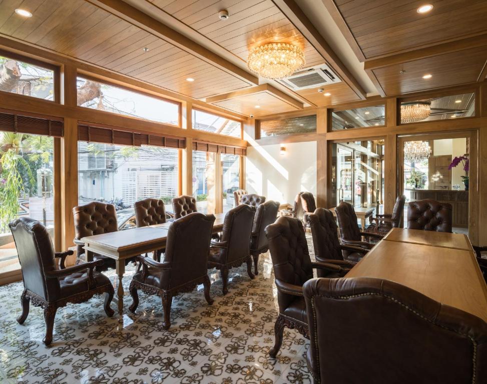 Peak Nimman Prestige Hotel - Resim 41