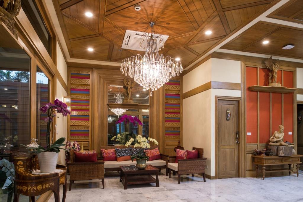 Peak Nimman Prestige Hotel - Resim 35