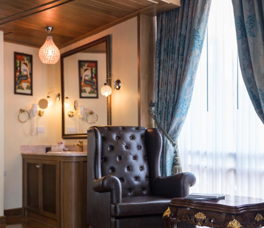 Peak Nimman Prestige Hotel - Resim 32