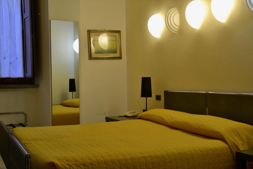 Hotel Italia - Economy Double Room