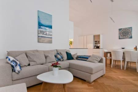 Un lugar para sentarse en Homestay Sisi