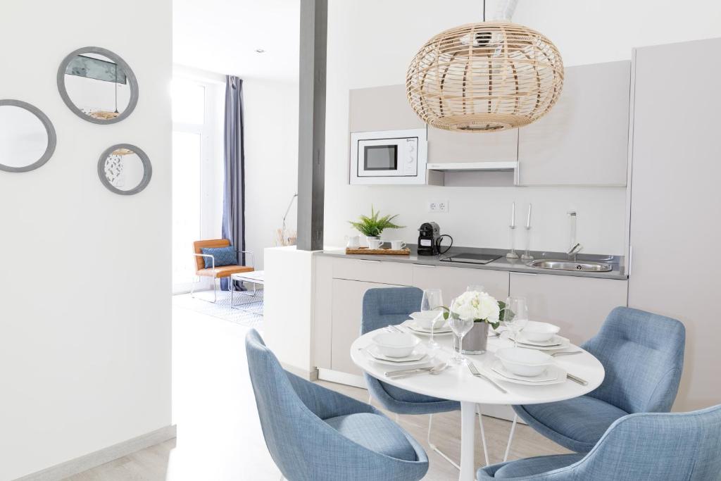 Kuchyňa alebo kuchynka v ubytovaní Apartamentos Soho Boutique Museo