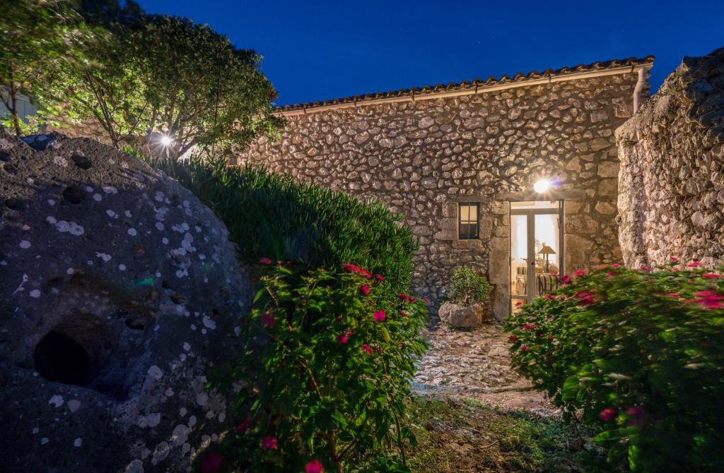 Zahrada ubytování Askos Stone Villa - the Island Panorama