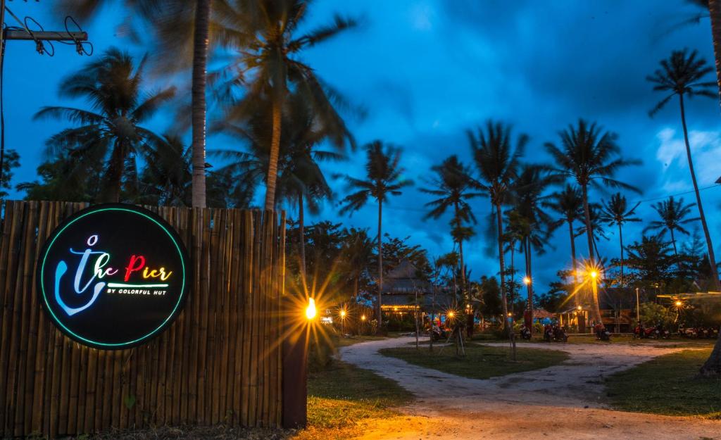 Certifikát, hodnocení, plakát nebo jiný dokument vystavený v ubytování The Pier