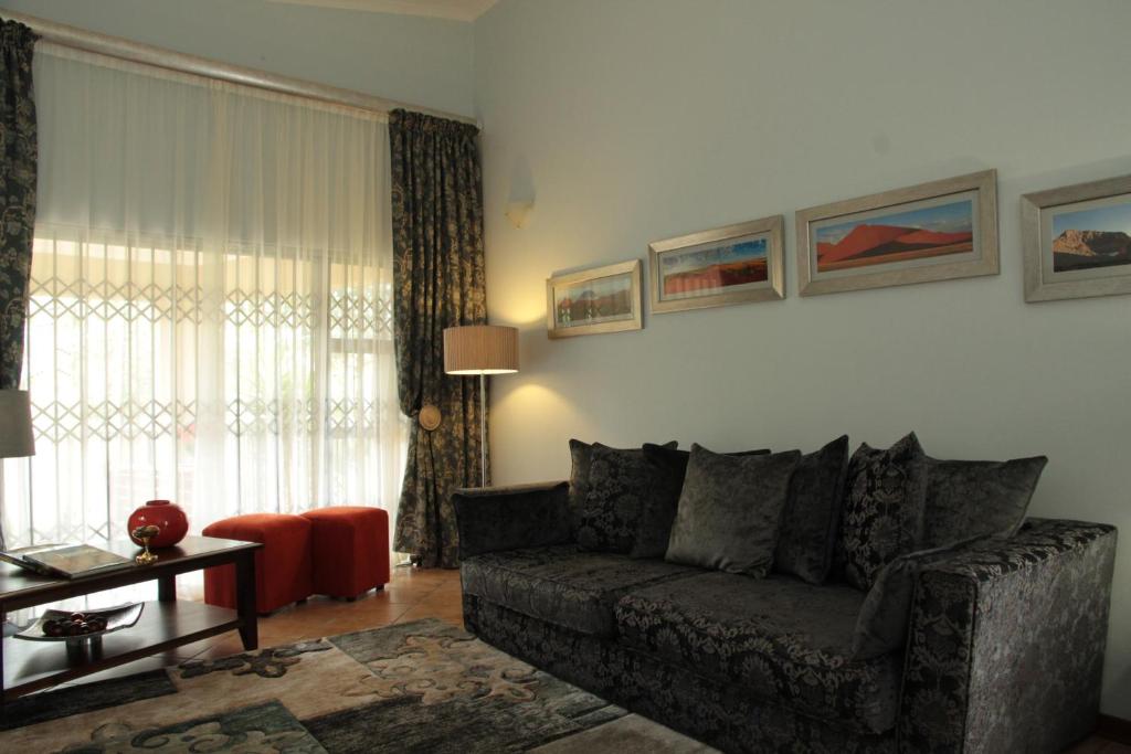 125 on Van Buuren Road Guest House - Two-Bedroom Apartment