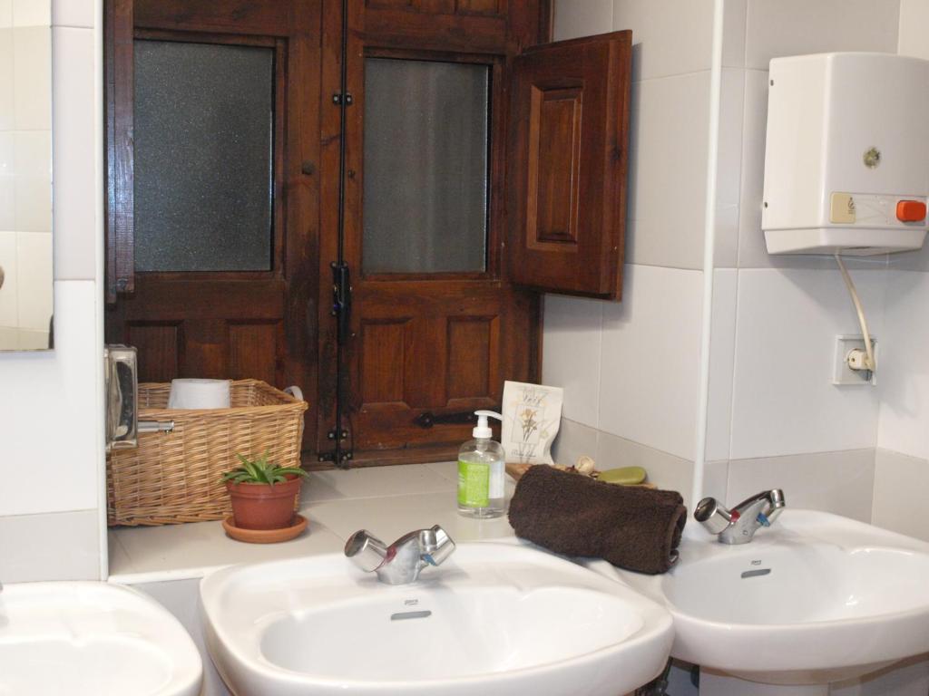 Las Huellas de Cameros - Standard Twin Room With Shared Bathroom