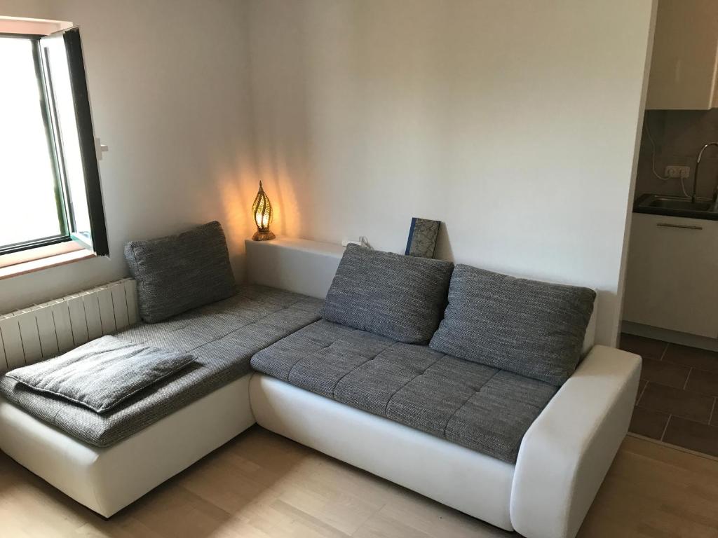 Posedenie v ubytovaní Appartement Mila