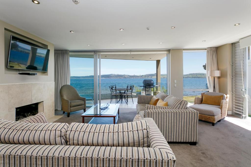 
Luxury Three-Bedroom Apartment - First Floor
