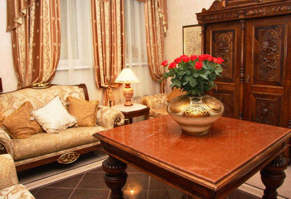 Posezení v ubytování Gallery Hotel Gintama Apgrade