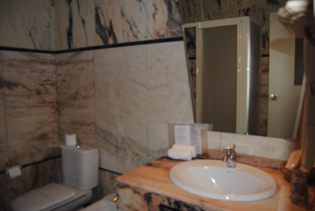 Hotel Peninsular- Porto - Resim 25