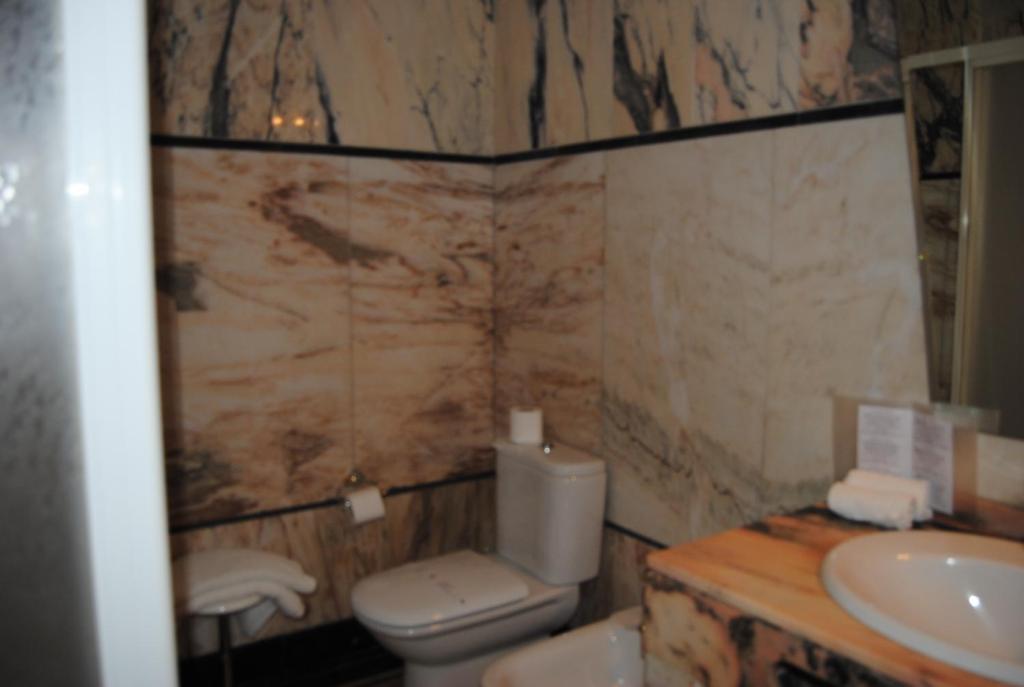 Hotel Peninsular- Porto - Resim 26