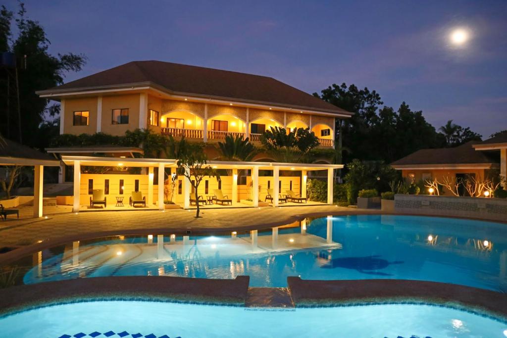 Piscina di Turtle Bay Dive Resort o nelle vicinanze
