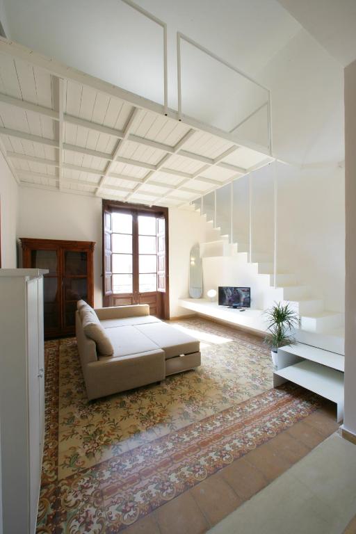 Scudaniglio Apartments - Two-Bedroom Loft