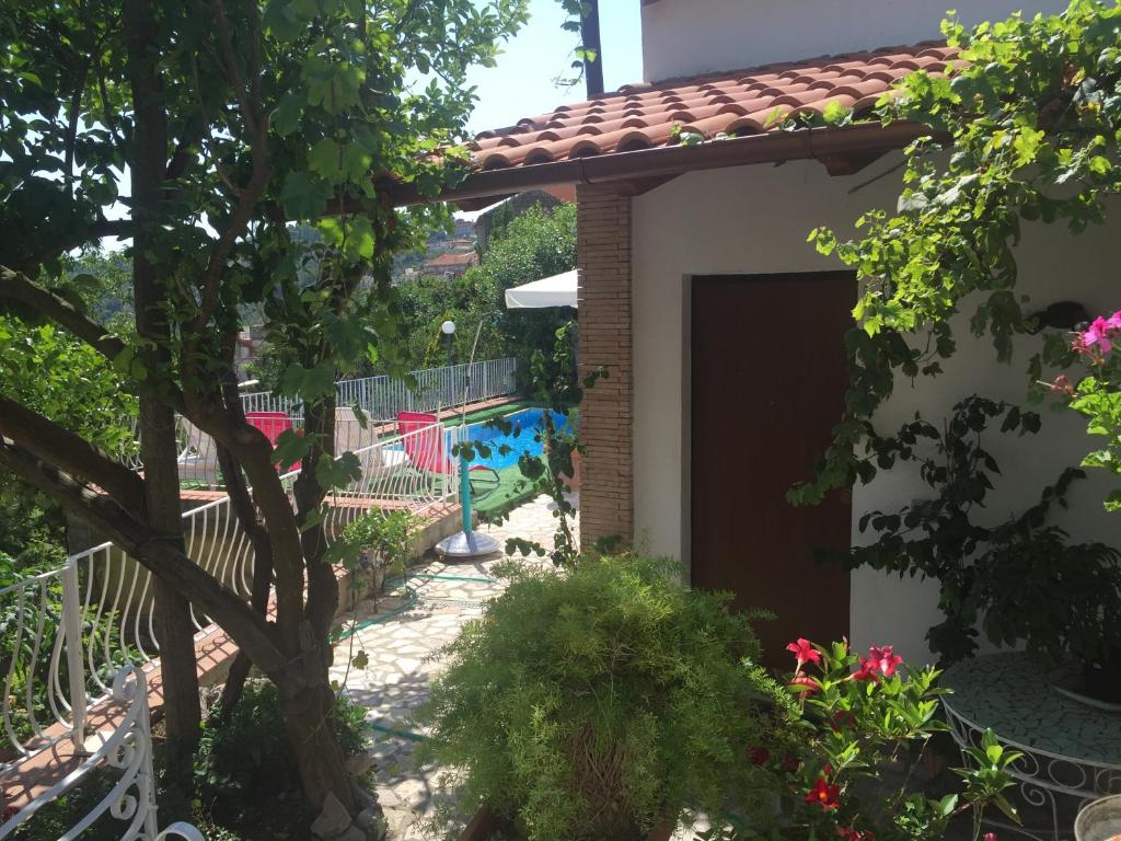 Ogród w obiekcie Villa Asia Holiday Home