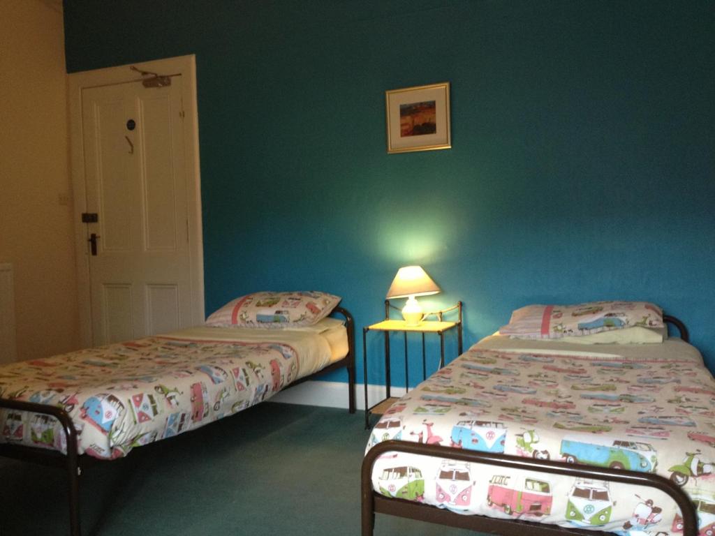 Pitlochry Backpackers - Budget Tweepersoonskamer Met Eigen Badkamer