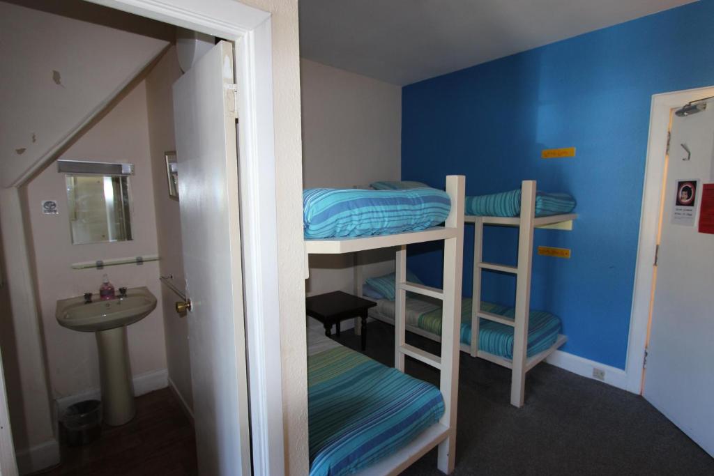 Pitlochry Backpackers - Bed In Een Gemengde Slaapzaal Met 4 Bedden