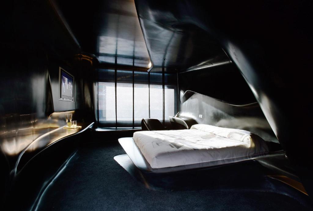 Hotel Puerta America - Space Club By Zaha Hadid
