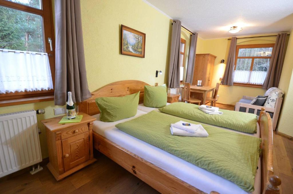 Postel nebo postele na pokoji v ubytování Hotel Köhlerhütte
