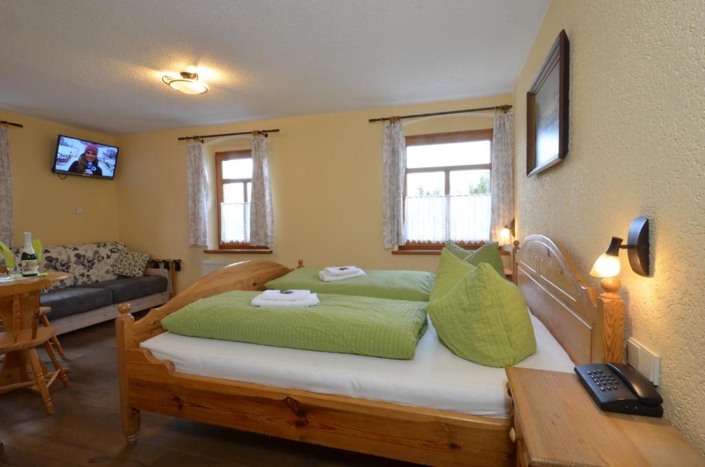 TV a/nebo společenská místnost v ubytování Hotel Köhlerhütte