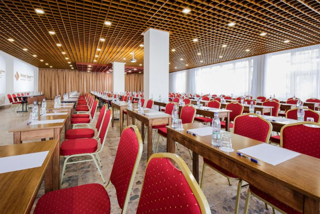 Veitingastaður eða matsölustaður á Hotel SATEL