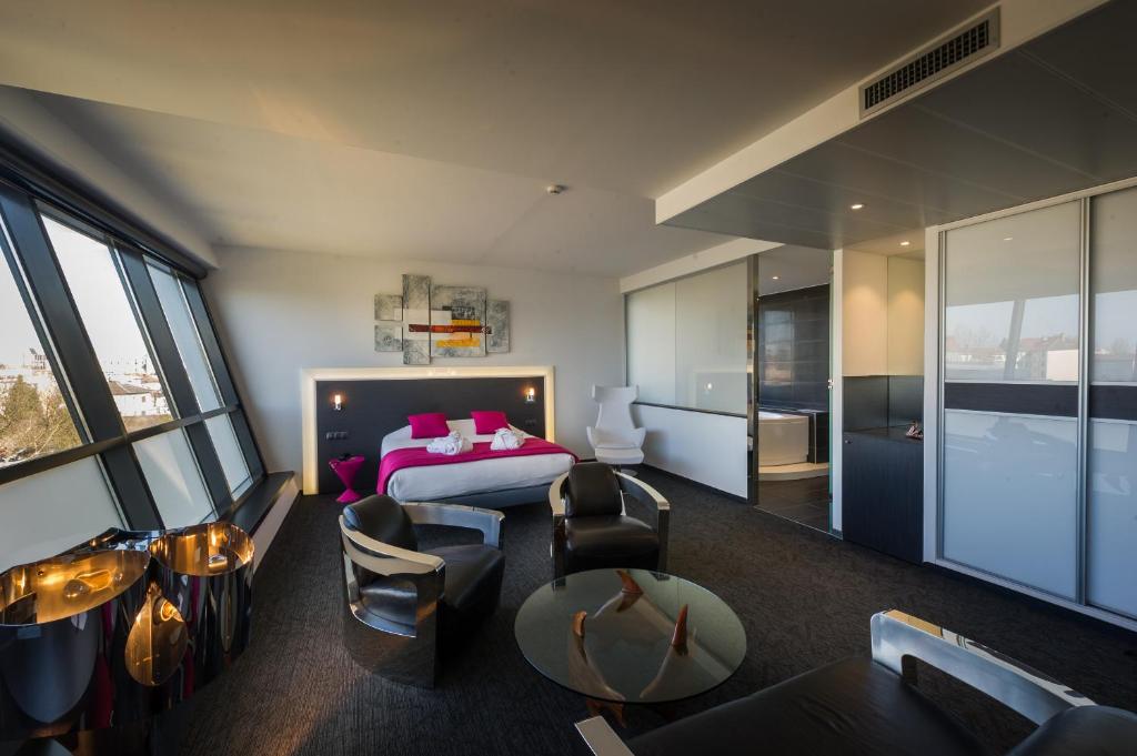 Hôtel Restaurant Athena Spa