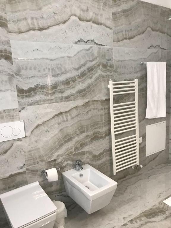Brilant Apartament - Imazhi 2