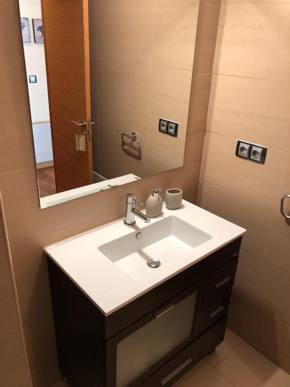 A bathroom at Apartament Neret I