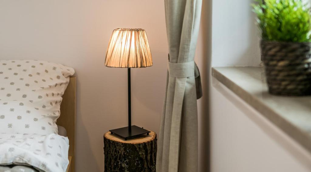 Posedenie v ubytovaní TWOJA CHATA Apartament pod lasem zarezerwuj na podhalami pl