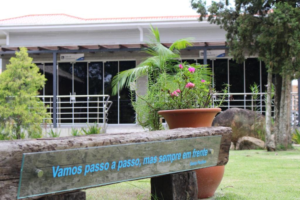  CEIC Pousada e Eventos
