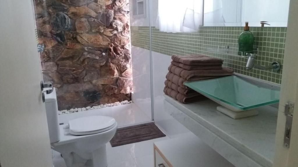  NOSSO ESPAÇO RETIRO ESPIRITUAL E DESCANSO Suites com piscina