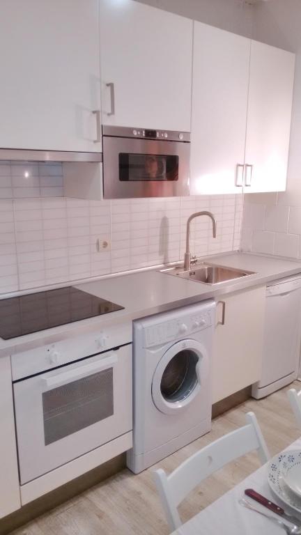 Kuchyňa alebo kuchynka v ubytovaní Matia apartamento