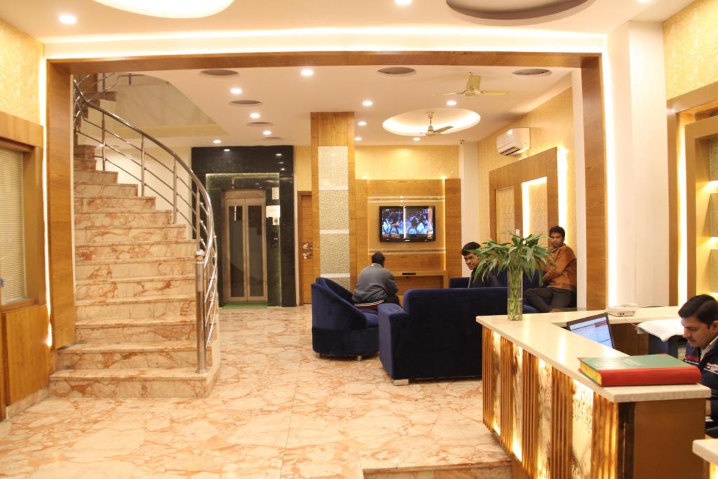 Vstupní hala nebo recepce v ubytování Hotel Golden Oasis - NEAR NEW DELHI RAILWAY STATION