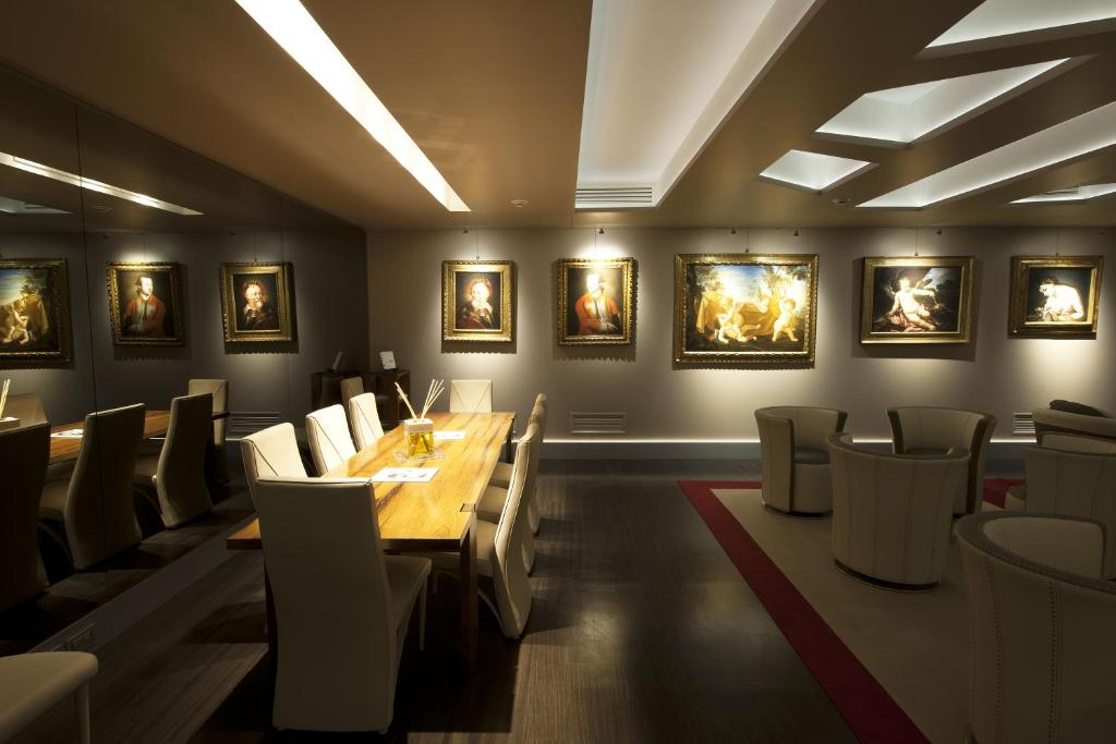 Harry's Bar Trevi Hotel & Restaurant - Resim 20