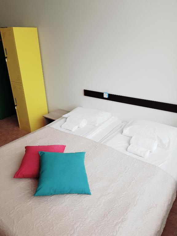 Postel nebo postele na pokoji v ubytování EHE Hostel