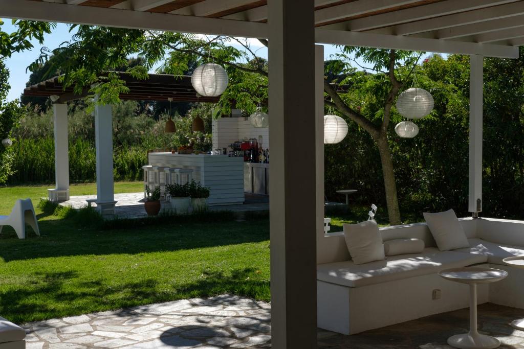 Zahrada ubytování Skiathos Holidays Suites & Villas