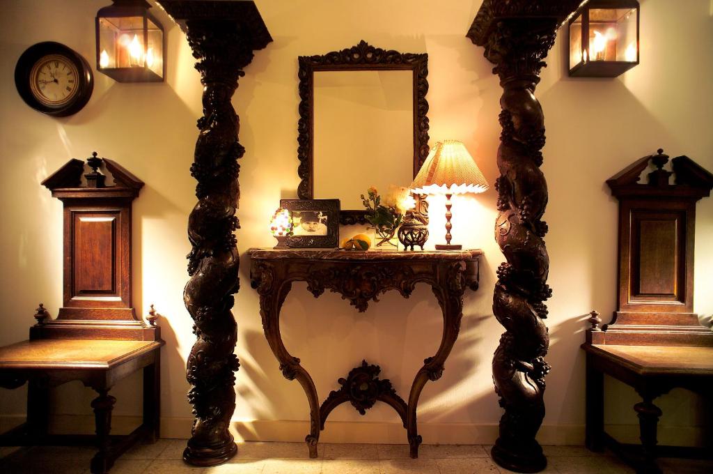 Posezení v ubytování Hotel Restaurant des Deux Rocs