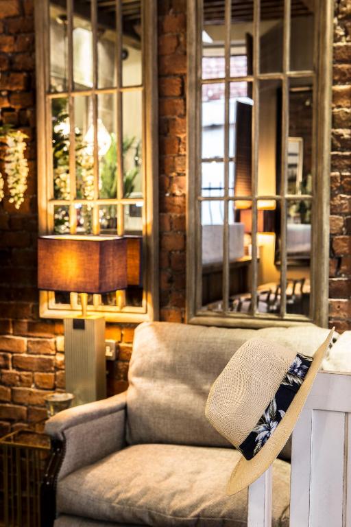 The Cow Hollow Hotel - Resim 17