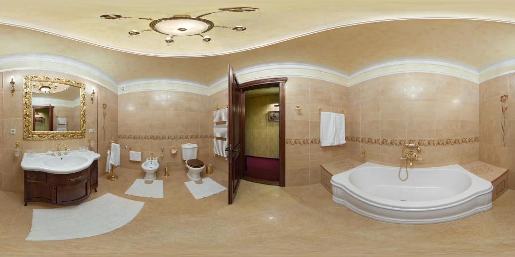 Koupelna v ubytování Hotel Elefant