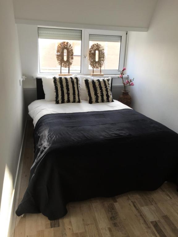 appartementen zeespiegel - APPARTEMENT ONE-MADIED - HOGEWEG 25